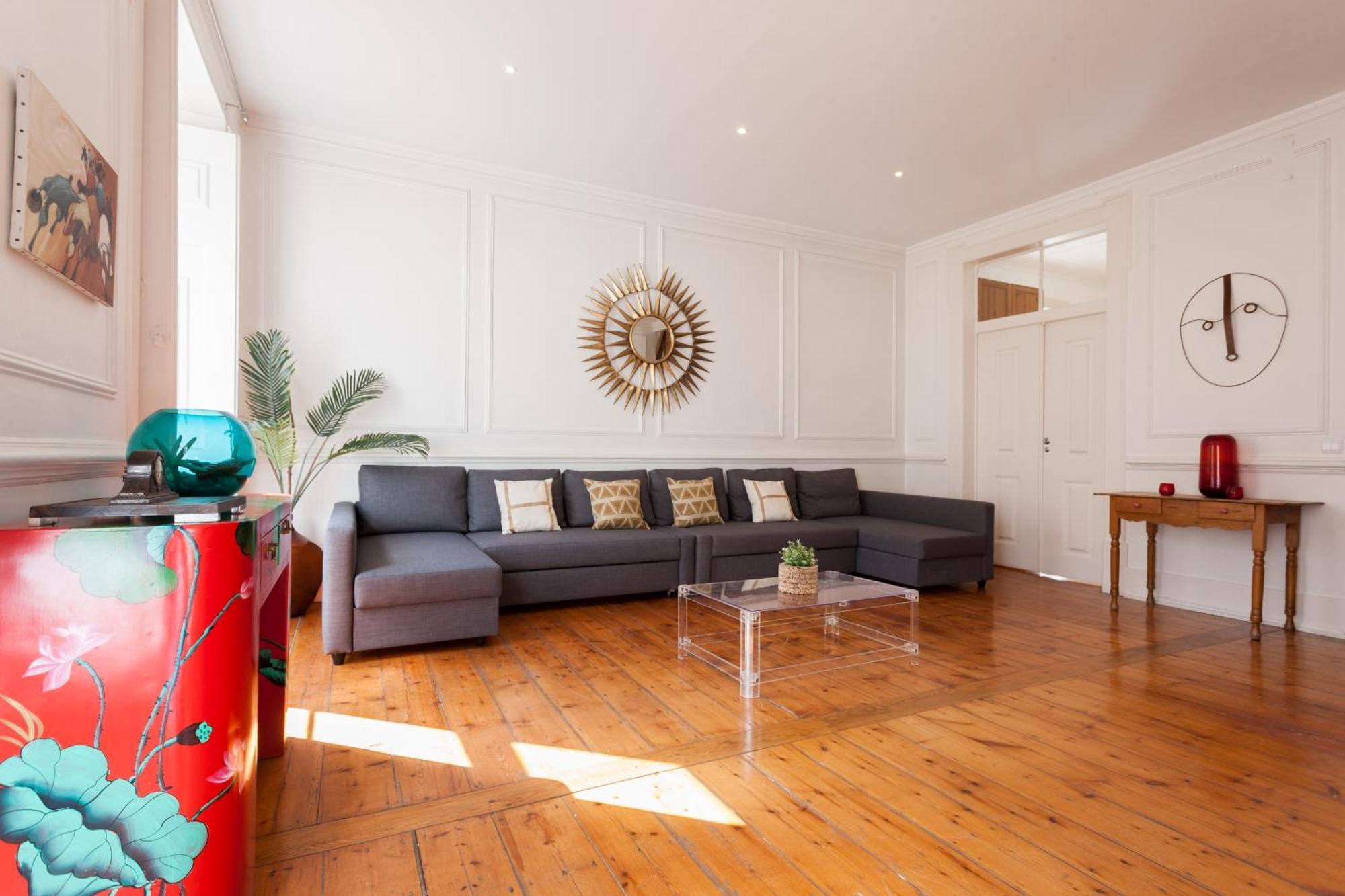 Tejo Vintage Three-Bedroom Apartment - By Lu Holidays Lisbona Esterno foto